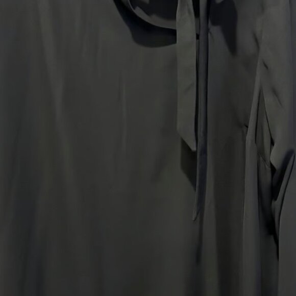 NWT black blouse with‎ bow tie - Picture 6 of 9